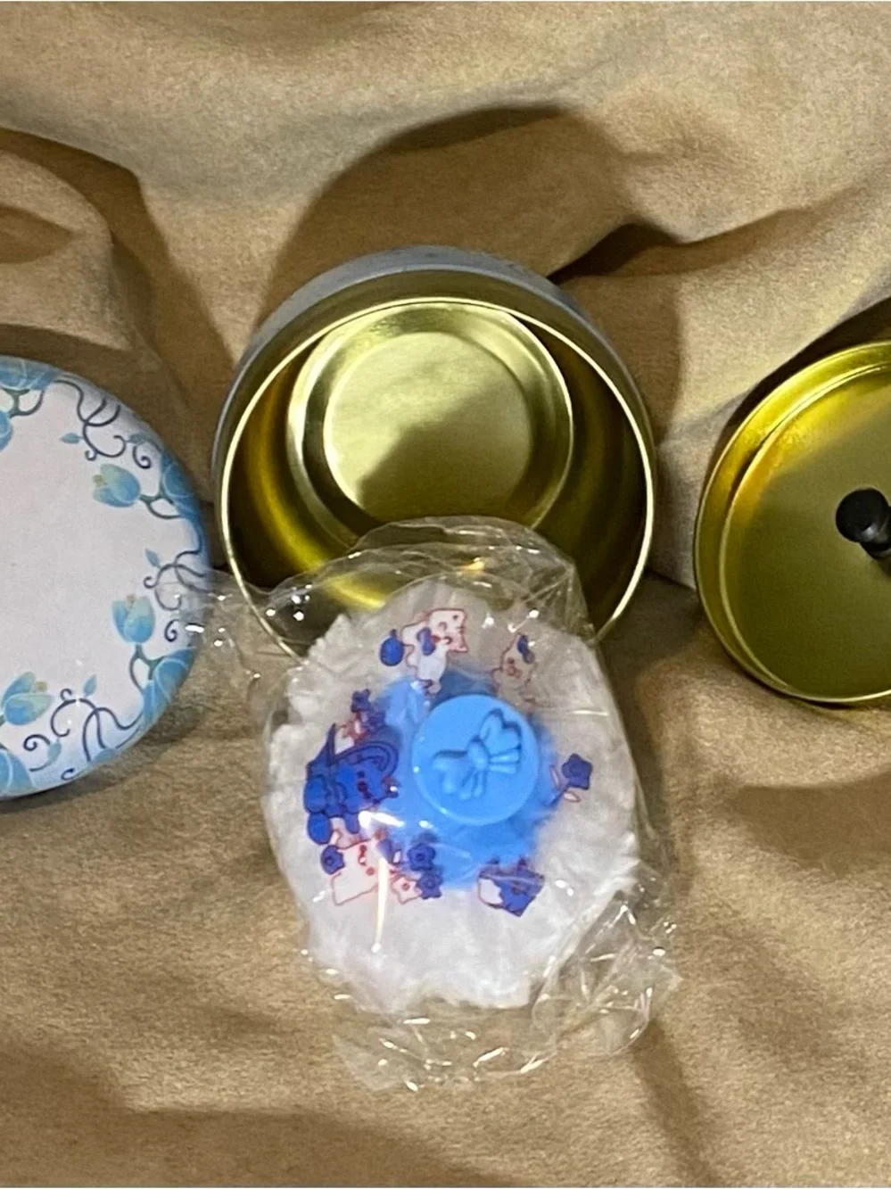Dusting Powder Tin W/Powder Puff Face Body or Baby
